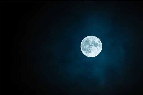 梦见月亮是什么意思 梦见月亮是什么意思